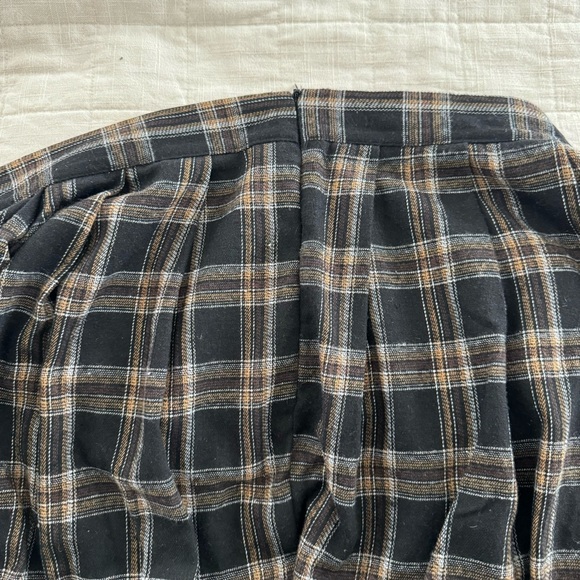 Paid Pleater A-line Mini Skirt Side Zip - Picture 5 of 7